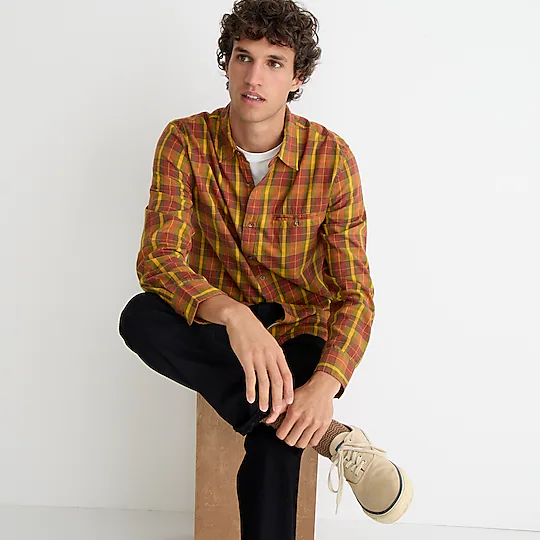 Brushed twill shirt with welt pocket